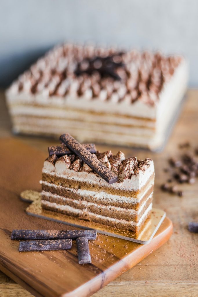 layered-cake-6iqplkqeae0